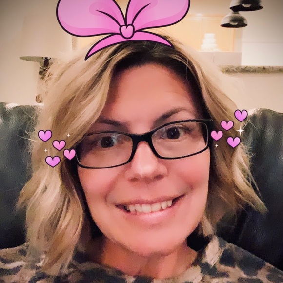 Meet your Posher, Amy - Picture 4 of 6